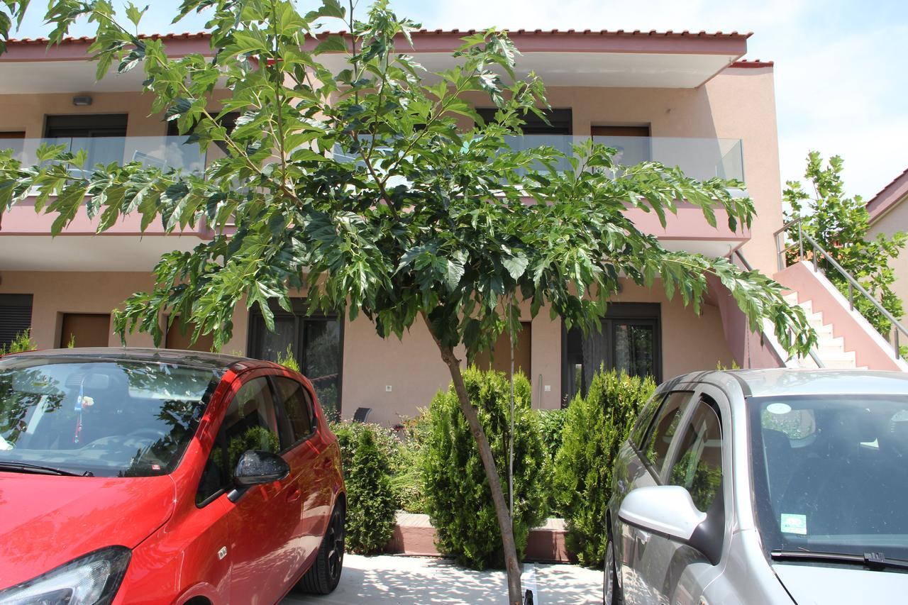 Polychrono Apartments Exterior photo